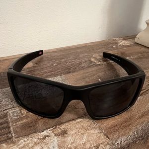 OAKLEY Fuel Cell men’s sunglasses